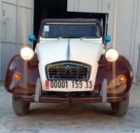 أم-البواقي-عين-البيضاء-الجزائر-سيارة-صغيرة-citroen-f6-1971