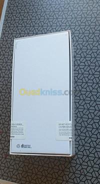 Samsung Galaxy A72 thumbnail 3