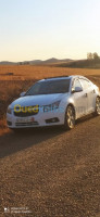 ain-defla-algerie-moyenne-berline-chevrolet-cruze-hatchback-2011