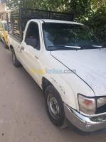 tiaret-algerie-pickup-toyota-hilux-2002