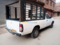 el-bayadh-algerie-pickup-nissan-2009