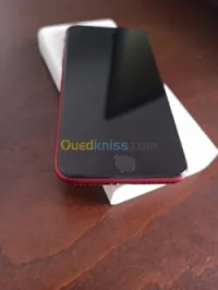 Apple iPhone SE (2020)