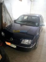 tizi-ouzou-tigzirt-algerie-berline-volkswagen-bora-2003