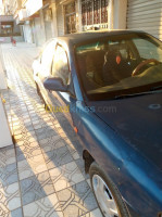 bordj-bou-arreridj-algerie-berline-daewoo-nubira-2000