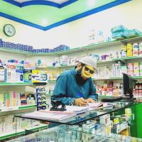 commerce-vente-vendeur-en-pharmacie-ou-caissier-mostaganem-algerie