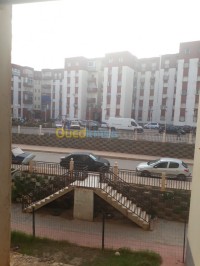 مستغانم-الجزائر-شقة-location-appartement-f3-mostaganem