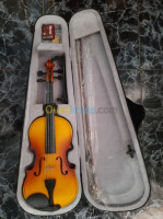 mostaganem-mezghrane-algerie-violon-4-y-compris-les-accessoires