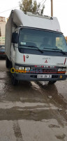 bordj-bou-arreridj-algerie-camion-mitsubishi-5-ton-frigorifique-2008