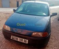 bejaia-amizour-algerie-citadine-fiat-punto-1998