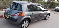 alger-baraki-algerie-moyenne-berline-renault-megane-2-2005