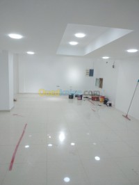 الجزائر-بئر-مراد-رايس-ديكورات-و-ترتيب-peintre
