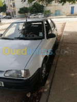 jijel-taher-algerie-break-familiale-voiture-renault-19-1994