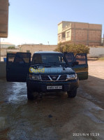 oran-bir-el-djir-algerie-tout-terrain-suv-nissan-patrol-2006