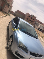 oum-el-bouaghi-ain-beida-algerie-berline-ford-focus-4-portes-2007