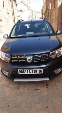 الجزائر-بئر-مراد-رايس-سيارة-صغيرة-dacia-sandero-stepway-restylée-2018