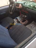 tlemcen-remchi-algerie-citadine-peugeot-205-junior-1986