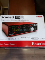 oran-bir-el-djir-algerie-table-de-mixage-focusrite-scarlett-18l8