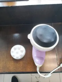 Appareil de massage anti-sellulite .