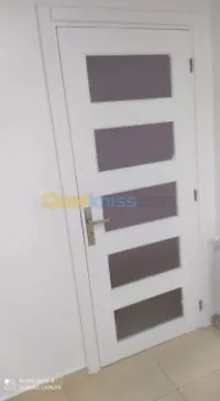 Porte bois rouge blanc 