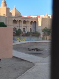برج-بوعريريج-الجزائر-شقة-byaa-shk-3-ghrf-brj-boaaryryj