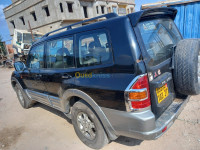 mostaganem-stidia-algerie-tout-terrain-suv-mitsubishi-pajero-court-2003