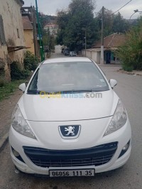 بومرداس-الجزائر-سيارة-صغيرة-peugeot-207-2011