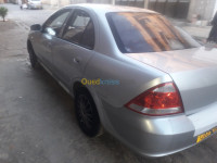 relizane-yellel-algerie-berline-nissan-sunny-2010