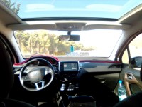 سطيف-أوريسيا-الجزائر-سيارة-صغيرة-peugeot-208-2014