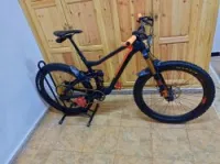 Disponible VTT enduro full carbone