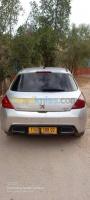 chlef-chettia-algerie-moyenne-berline-peugeot-308-sportium-2008