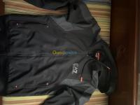 الجزائر-حسين-داي-توب-و-تي-شيرت-veste-ea7-occasion