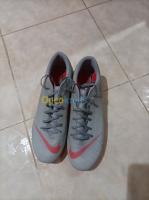 sidi-bel-abbes-algerie-sport-running-crampon-nike-42-neuf