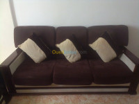 bejaia-oued-ghir-algerie-salons-canapés-fauteuils-marrons-et-beige