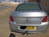 الوادي-جامعة-الجزائر-صالون-سيدان-peugeot-301-fennec-2013