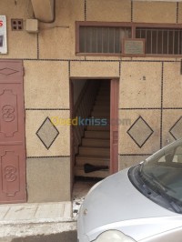 شقة-كراء-3-غرف-تيبازة-القليعة-الجزائر