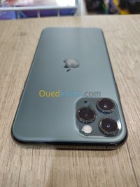 الجزائر-باب-الزوار-هواتف-ذكية-apple-iphone-11-pro