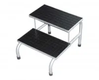 ESCABEAU À (02)  ET (3) MARCHES