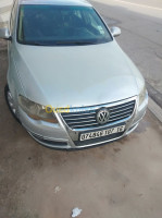 alger-ouled-fayet-algerie-grande-berline-volkswagen-passat-2007