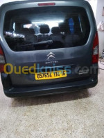 alger-birkhadem-algerie-commerciale-citroen-berlingo-2014