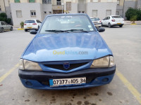 bordj-bou-arreridj-algerie-berline-dacia-solenza-2005