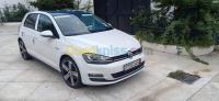 setif-bouandas-algerie-moyenne-berline-volkswagen-golf-7-cup-2014