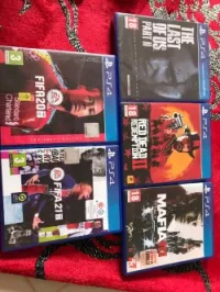 PS4 Pro CUH 7016b Avec 07 jeux