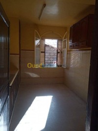 المدية-الجزائر-طابق-فيلا-location-niveau-de-villa-medea