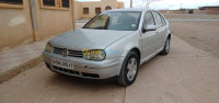 djelfa-ain-oussara-algerie-berline-volkswagen-bora-2000