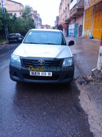 boumerdes-boudouaou-algerie-pickup-toyota-hilux-2013