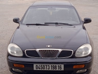 khenchela-algerie-berline-daewoo-laganza-1998