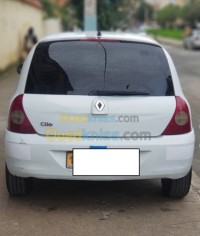الجزائر-بئر-توتة-سيارة-صغيرة-renault-clio-2-extreme-2002