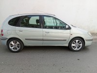 سيارات-renault-scenic-2001-وهران-الجزائر