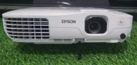 ecrans-data-show-epson-eb-s10-projecteur-3lcd-portable-2600-lumens-svga-800-x-600-43-4-1-avis-mohammadia-mascara-algerie
