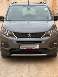 cars-peugeot-rifter-2021-el-mghaier-meghaier-algeria
